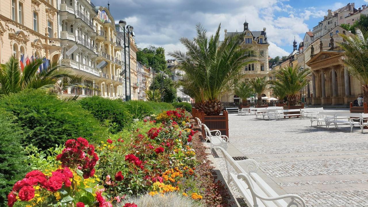 Spa Apartment Raisova Карлови Вари Екстериор снимка